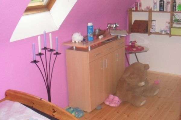Kinderzimmer kinderfamilienhaus eipass solingen nrw spenden sachspende pink